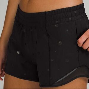 Lululemon Hotty Hot LR 4” Short Lined Poco Foil Black Size 4
